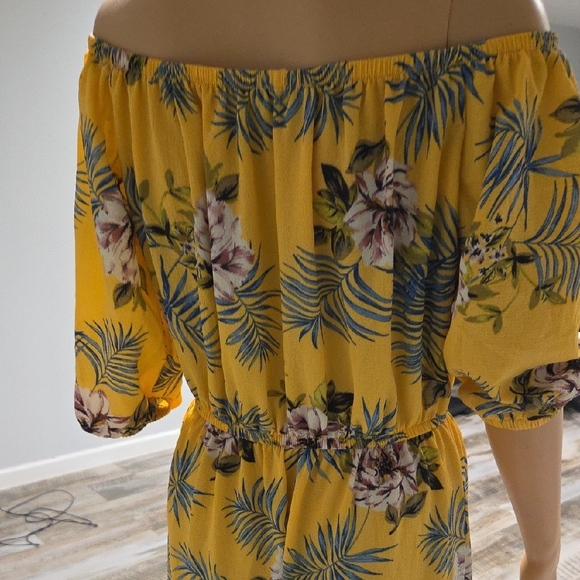 Haute Monde Yellow Floral Jumpsuit with Wide-Leg Design - Picture 6 of 8